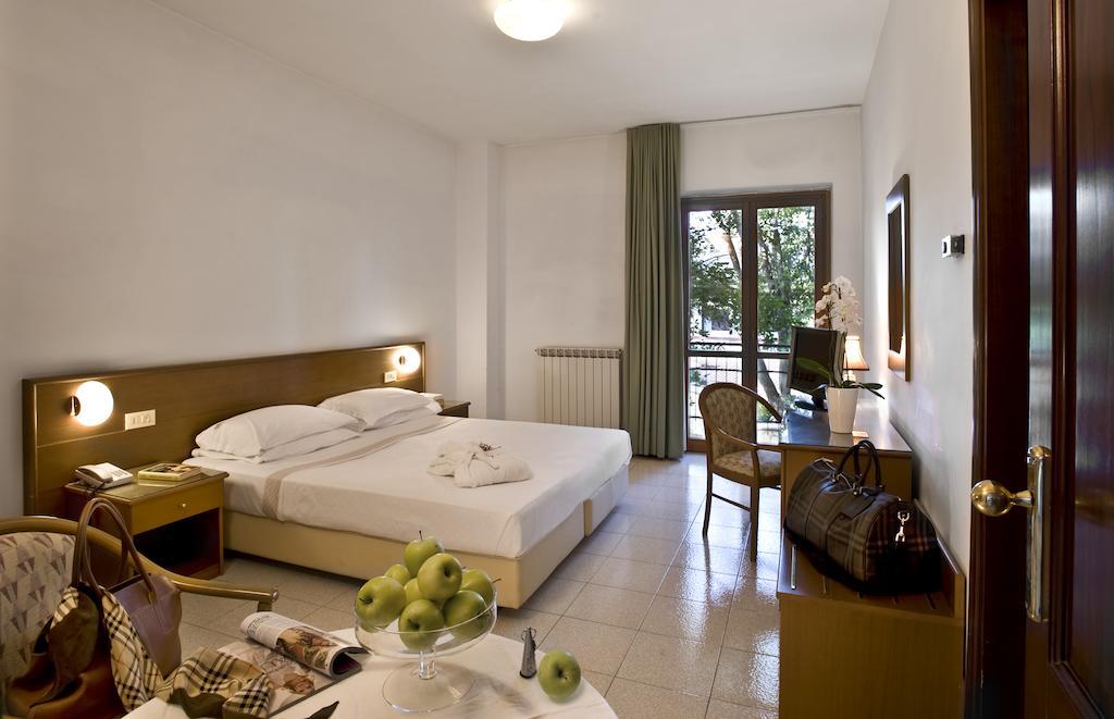 Albergo La Pace Segni Szoba fotó